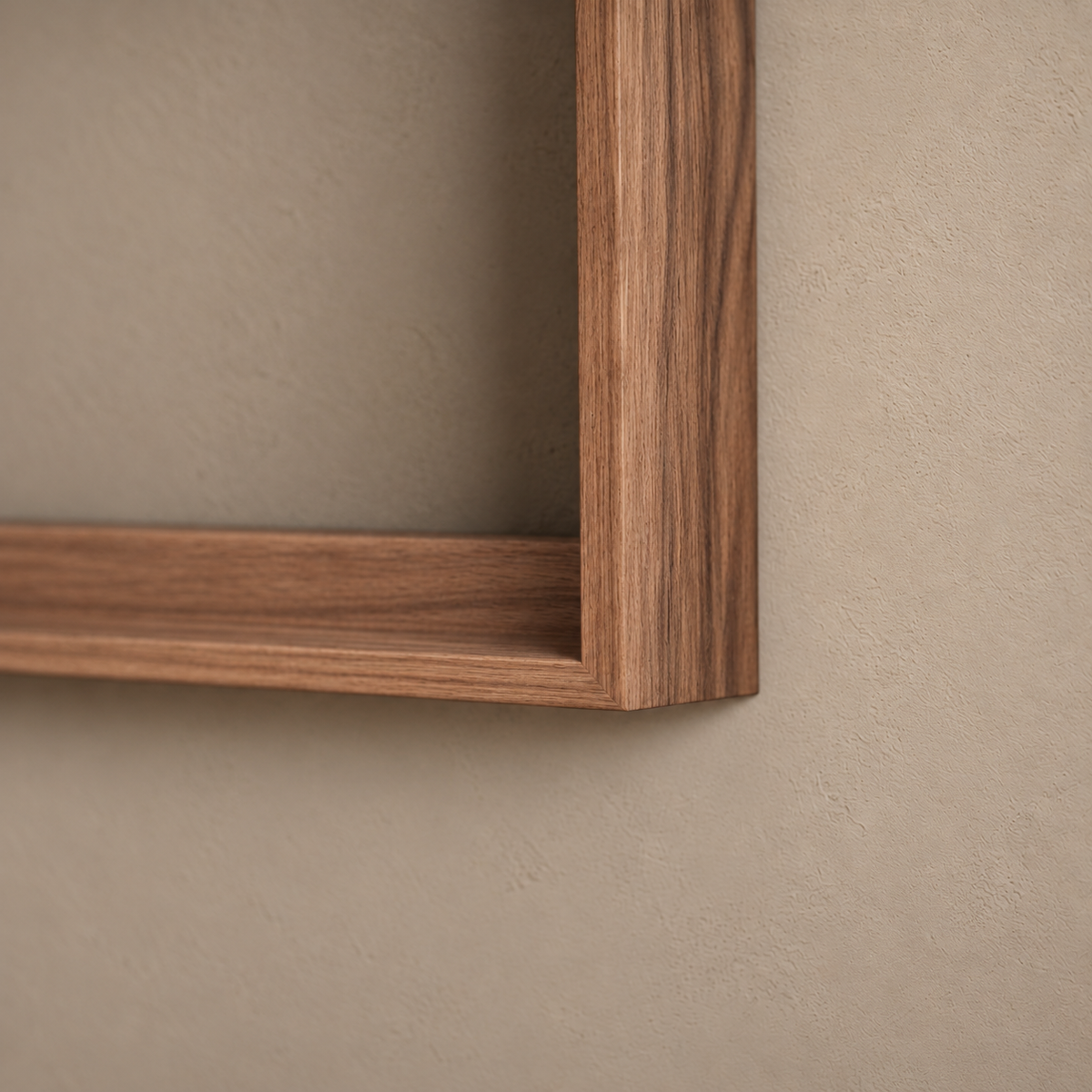 Blackwood Float Frame
